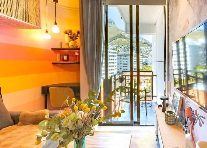 Elegant Studio By The Sea