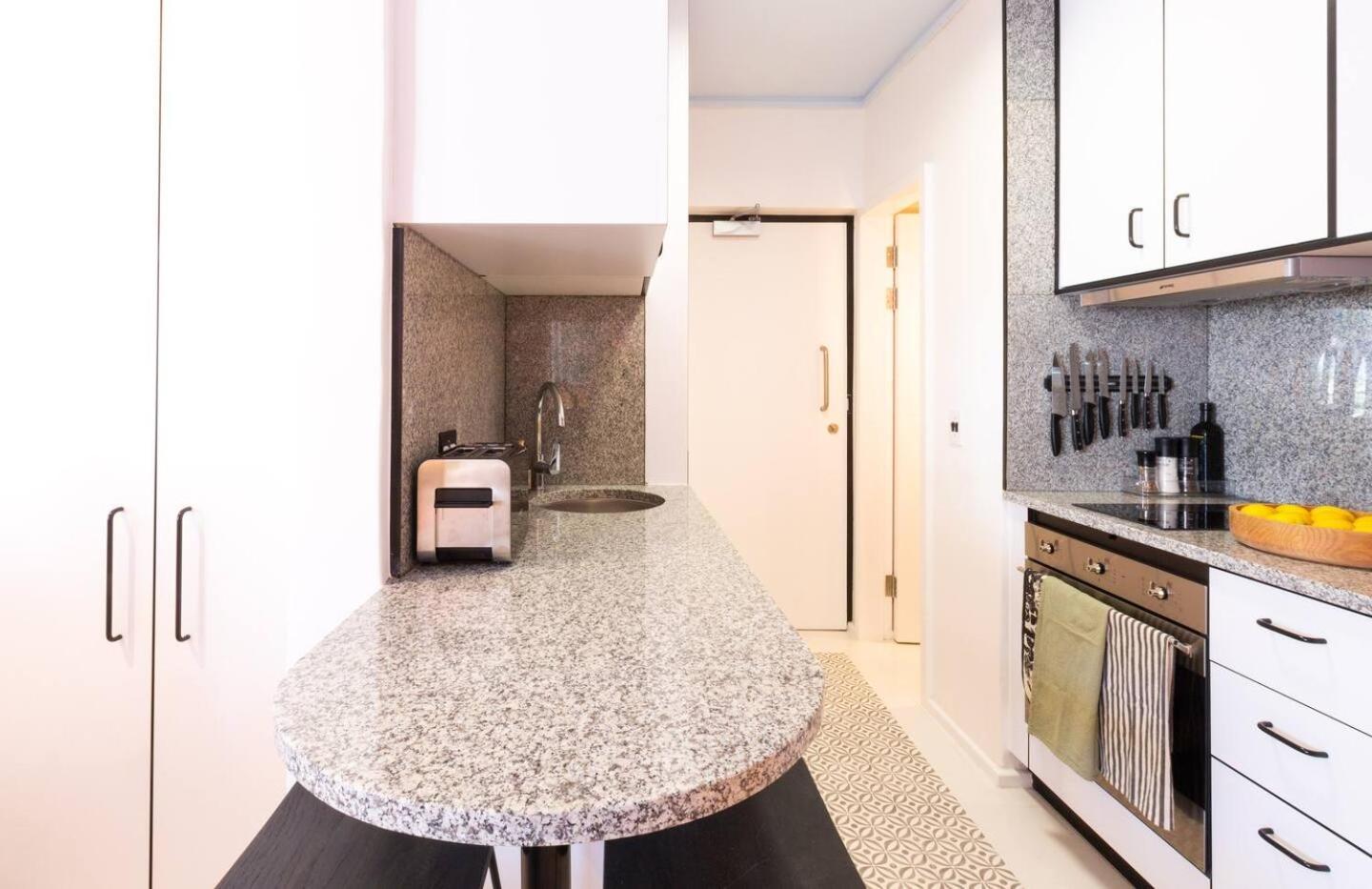 Apartment Elegant By The Sea Cape Town